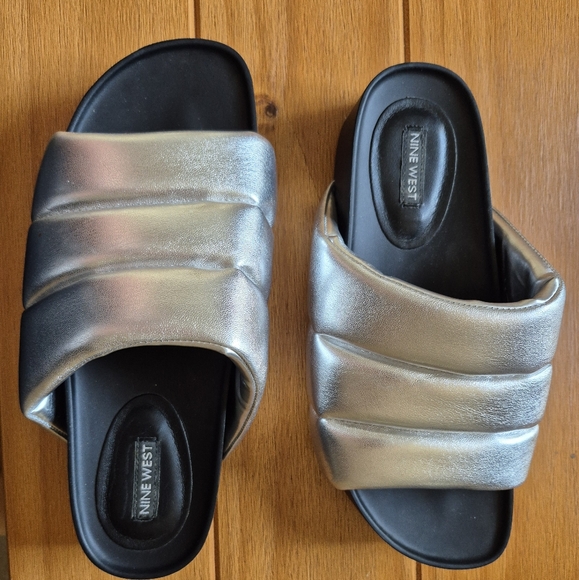 Nine West Silver Slide Sandals - Size 8 - Picture 1 of 3